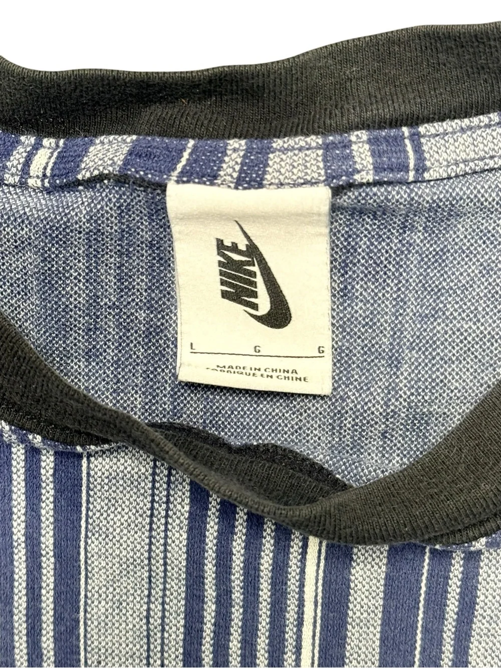 Nike Striped Tee Blue White Embroidered Swoosh Cotton T-Shirt Size Large